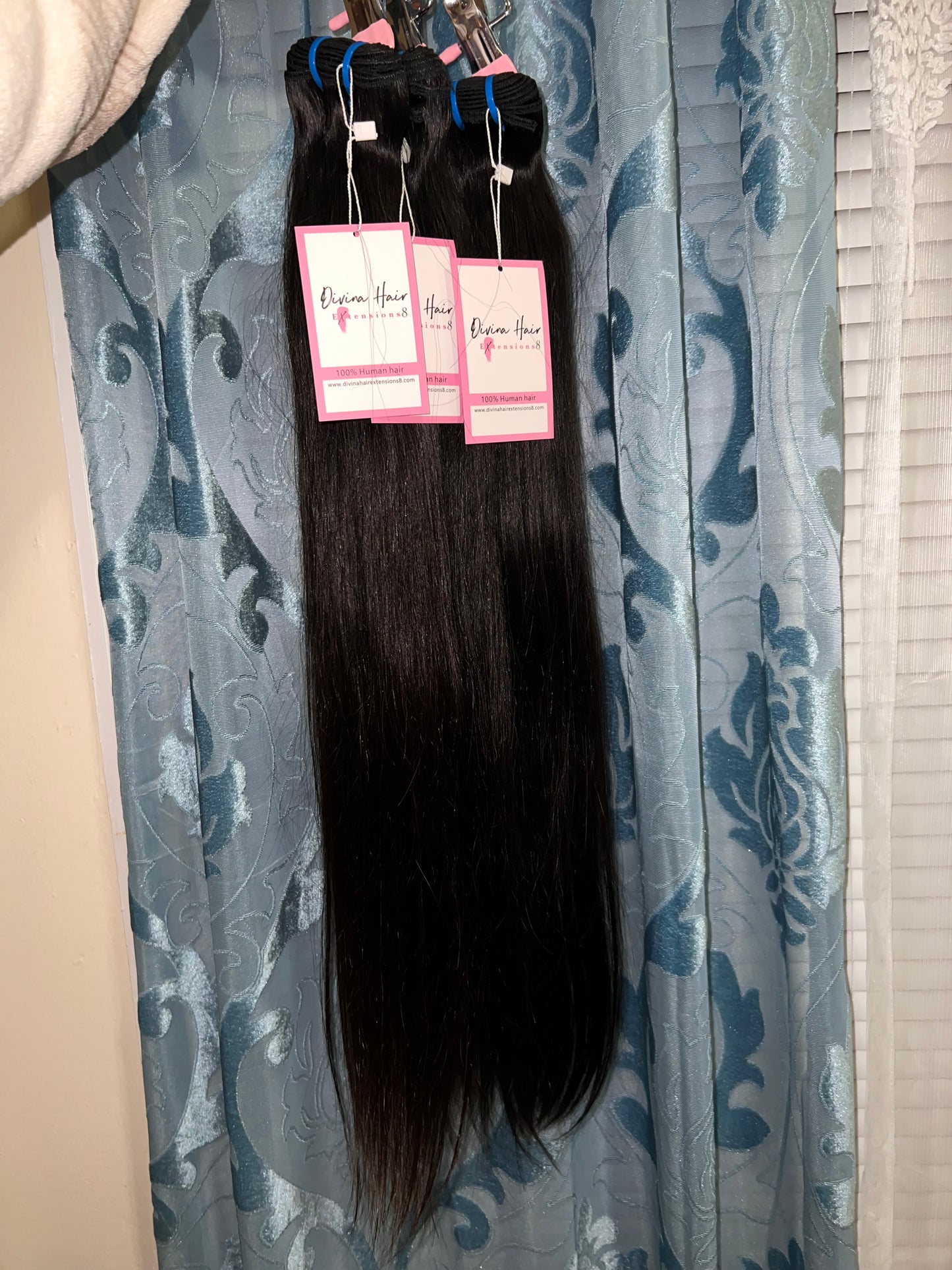 Straight bundles